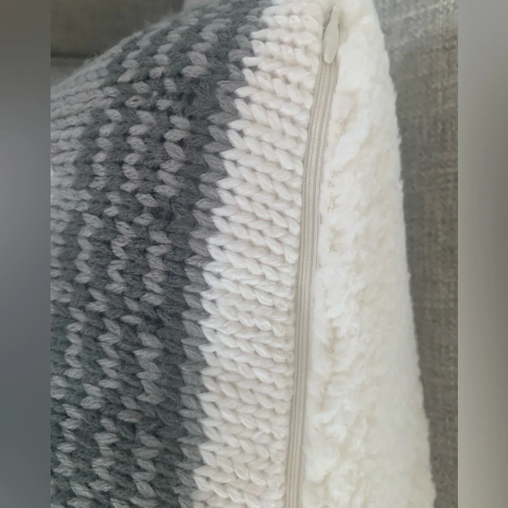 Pottery Barn Cream and Gray Patchwork Sweater Throw and matching Pillow Cover